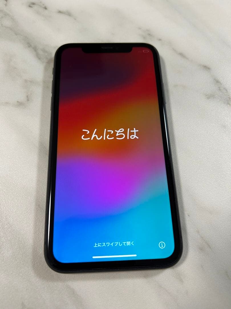 美品］Apple iPhone 11 ブラック本体