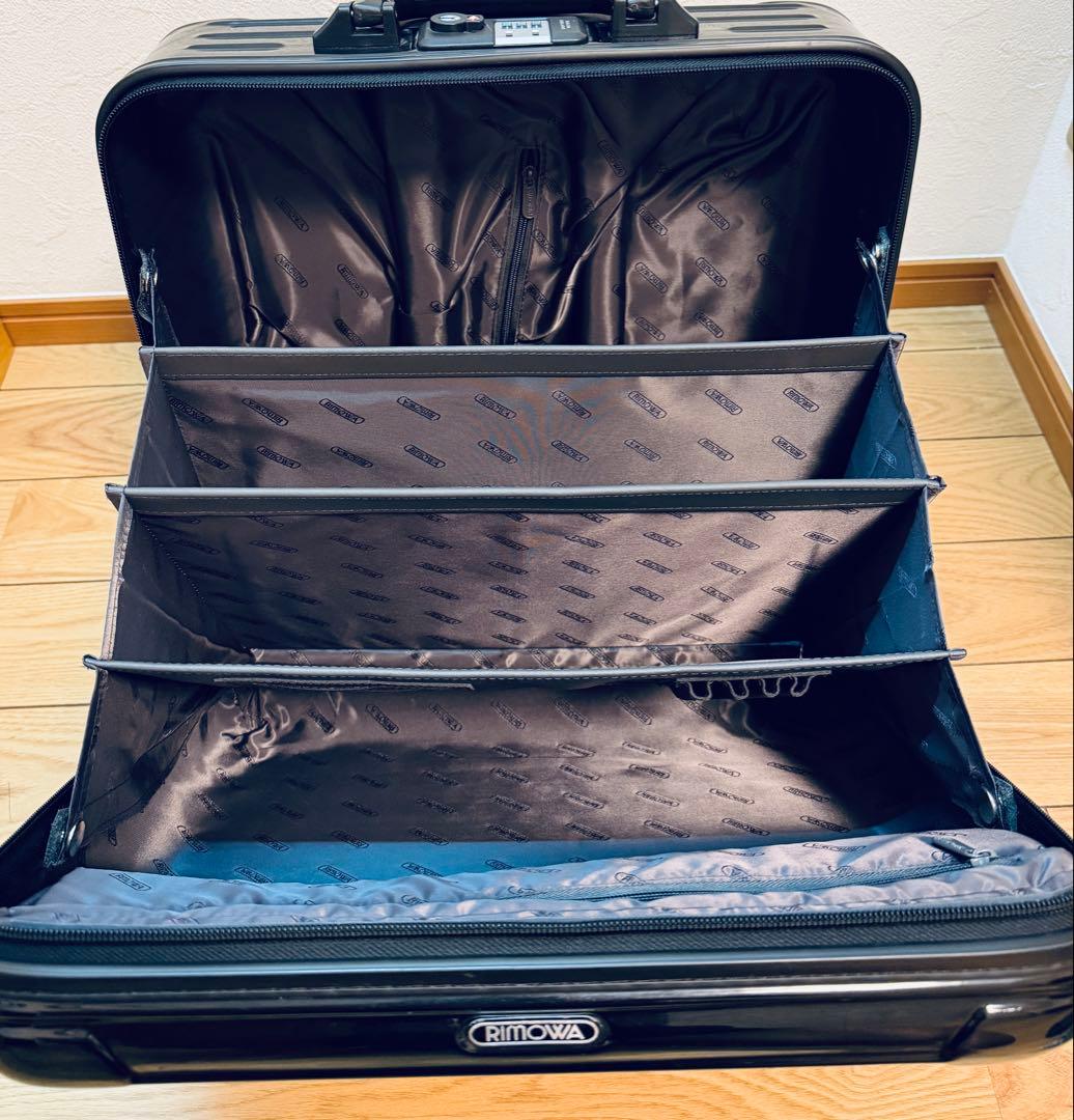 【週末値下】リモワ サルサデラックス2輪 23L 機内ビジネストローリー黒