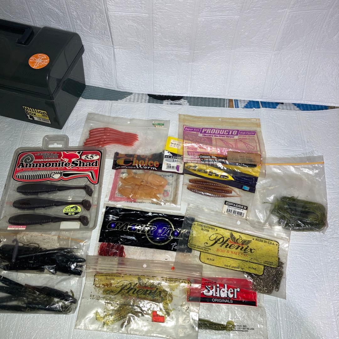 ルアー　セット　まとめ売り　ケース付き　セット　フロッグ　ラバージグ　ワームなど