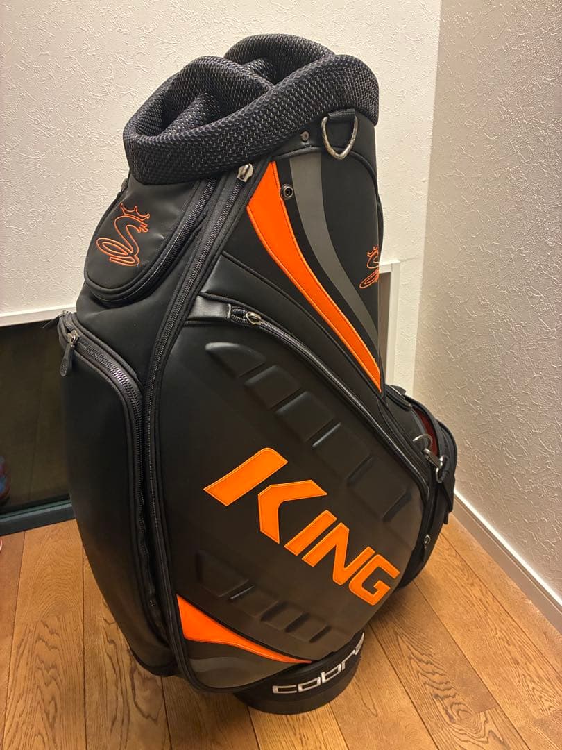 Cobra KING LTD キャディバッグ
