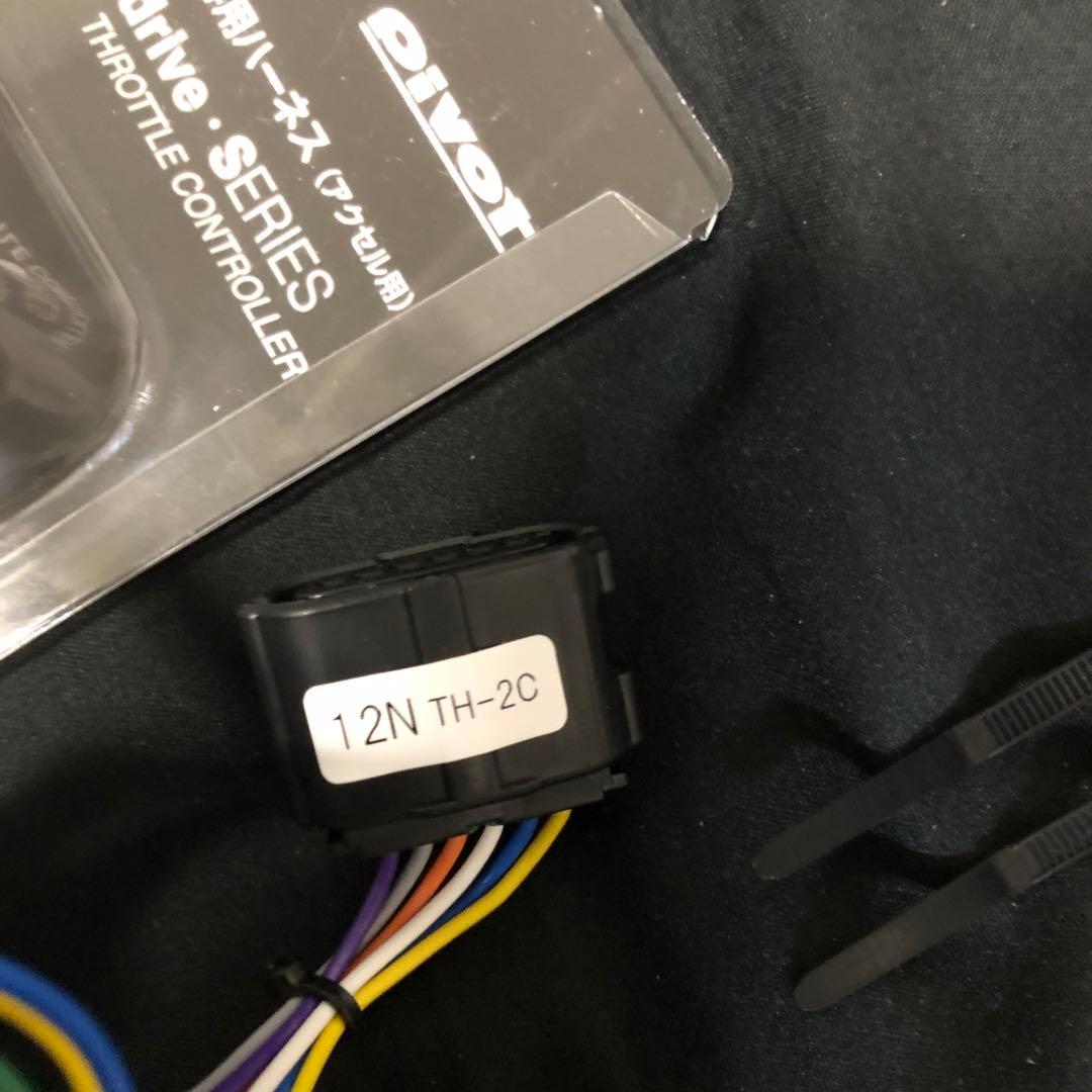 ジムニー スロットルコントローラー Pivot 3-drive・EVO