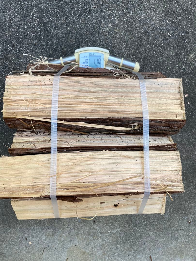 薪　ヒノキ100束（800kg〜1,000kg）