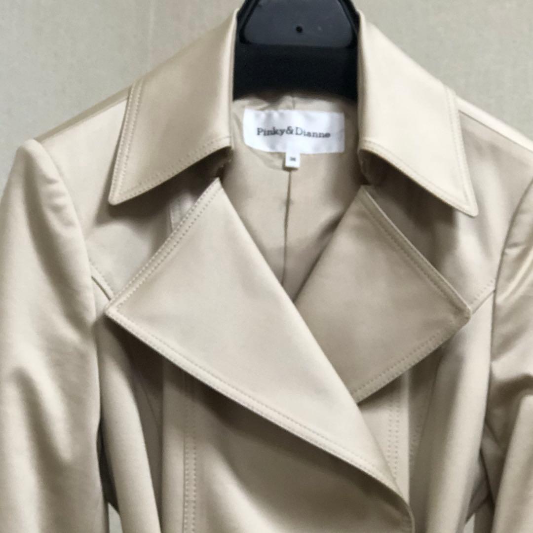 ベージュ トレンチコート ベルト付き