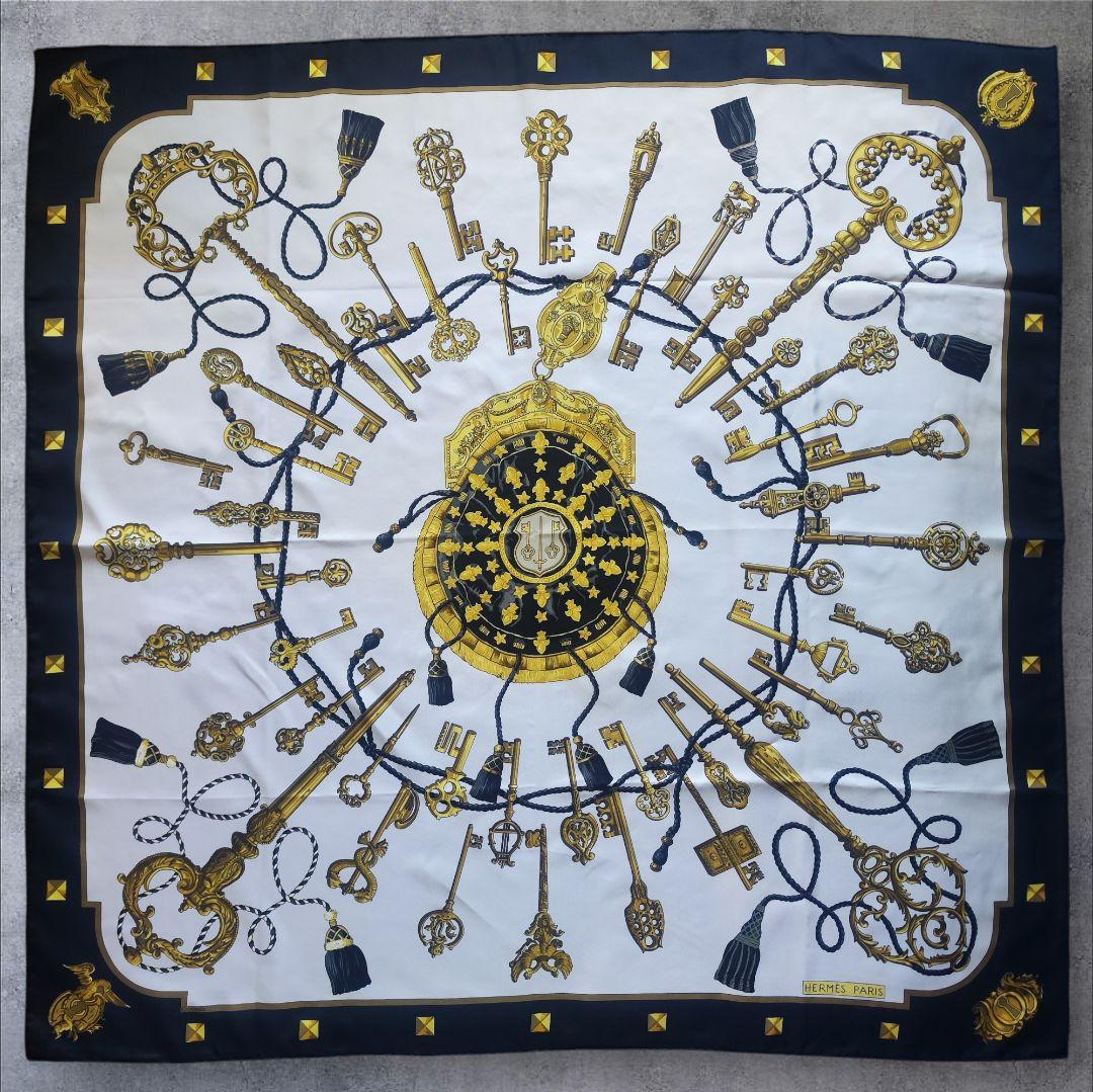 【未使用級】エルメス カレ90 LES CLES THE KEYS RARE 黒