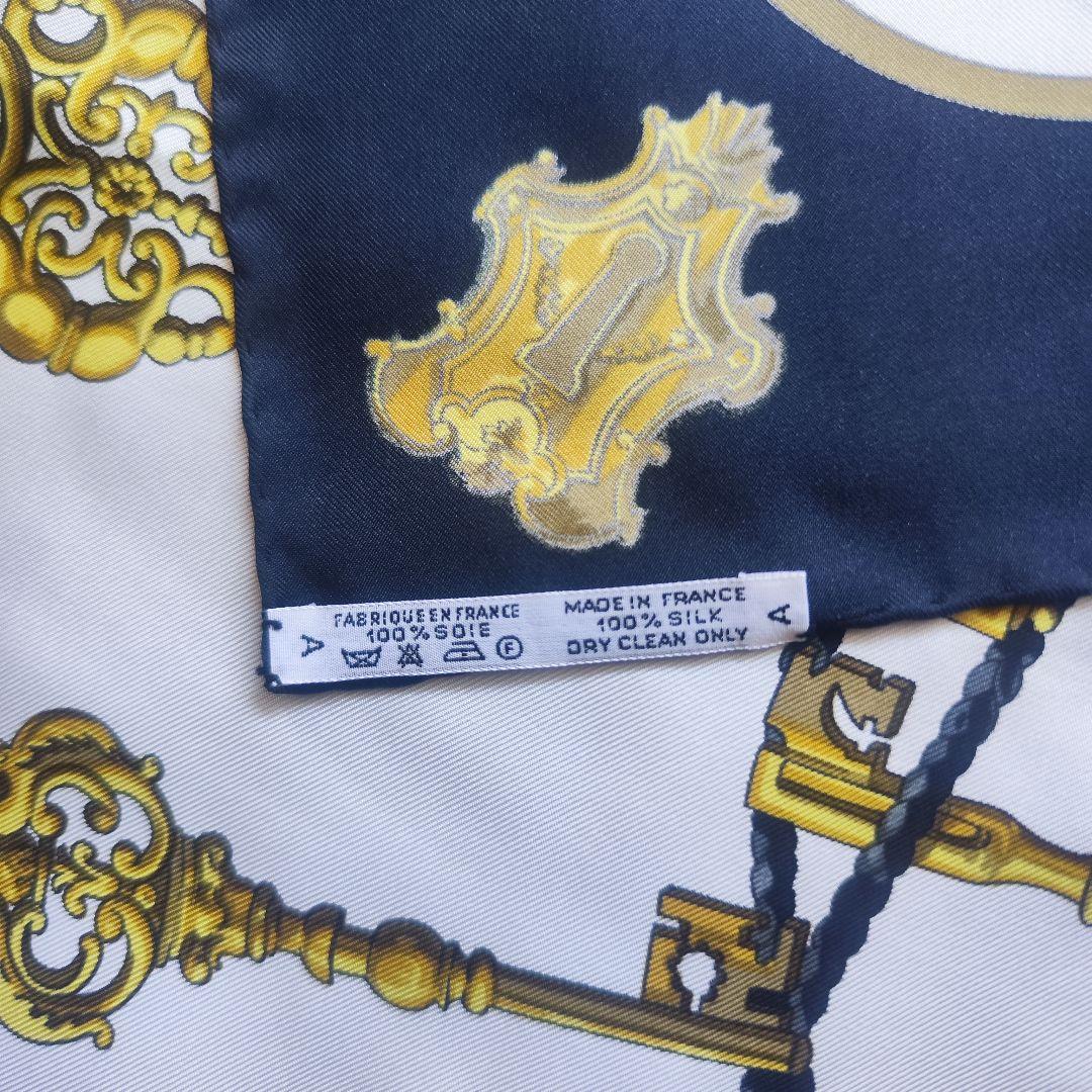 【未使用級】エルメス カレ90 LES CLES THE KEYS RARE 黒