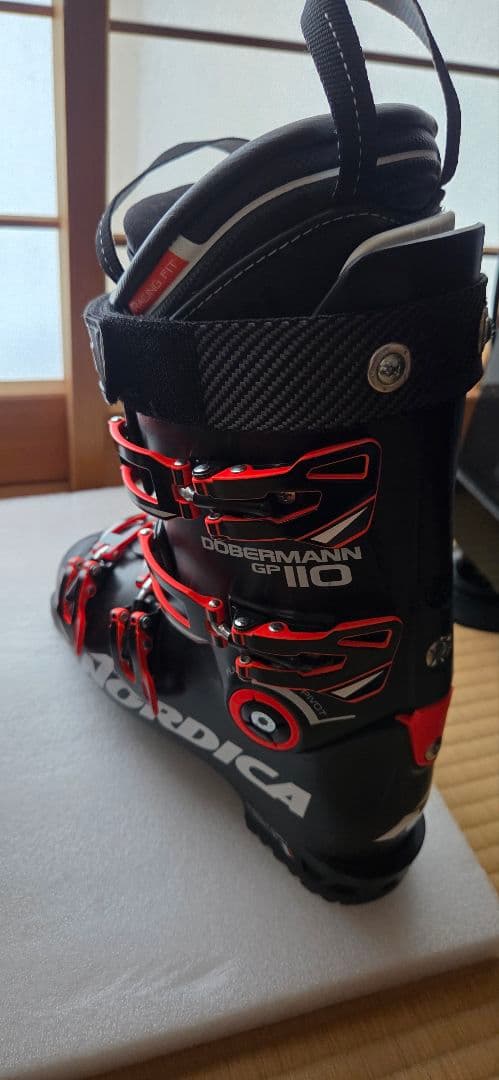 Nordica Dobermann GP 110 スキーブーツ