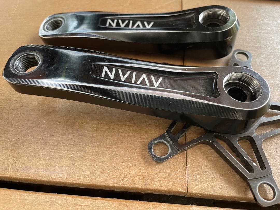 AVIAN クランクセット ブラック アルミ製 130mm bmx