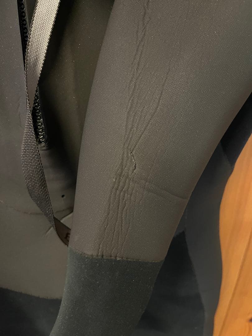 日本製】 パタゴニア ウェットスーツ 5mm バックジップの通販はau PAY