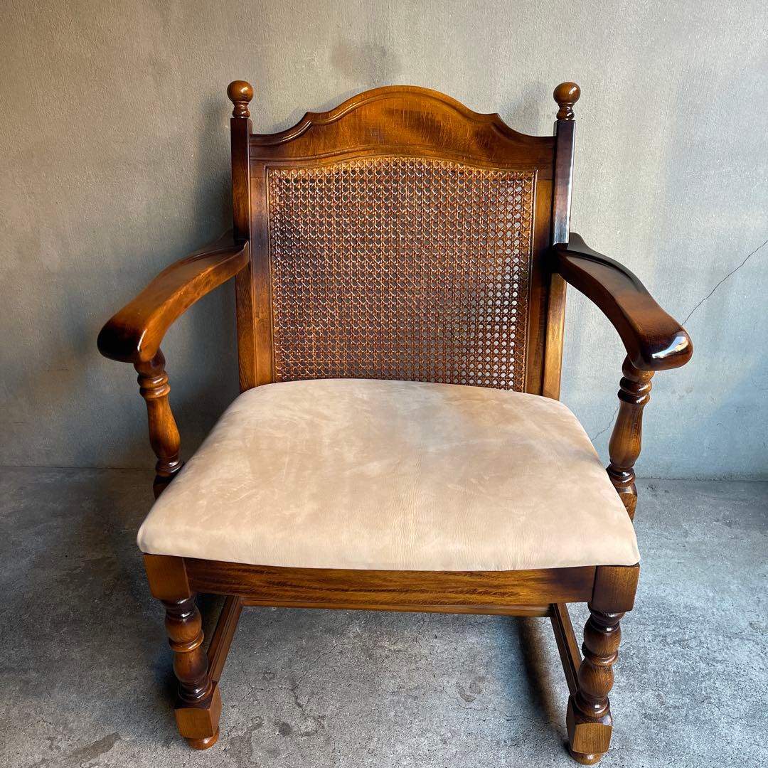 オールドカリモク　コロニアルビンテージアームチェア　本革座面張り替え