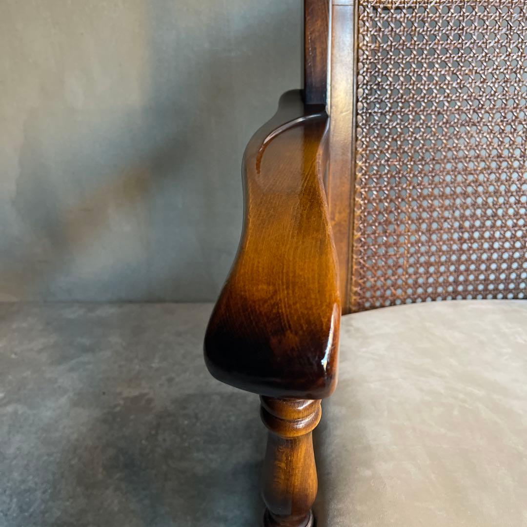 オールドカリモク　コロニアルビンテージアームチェア　本革座面張り替え