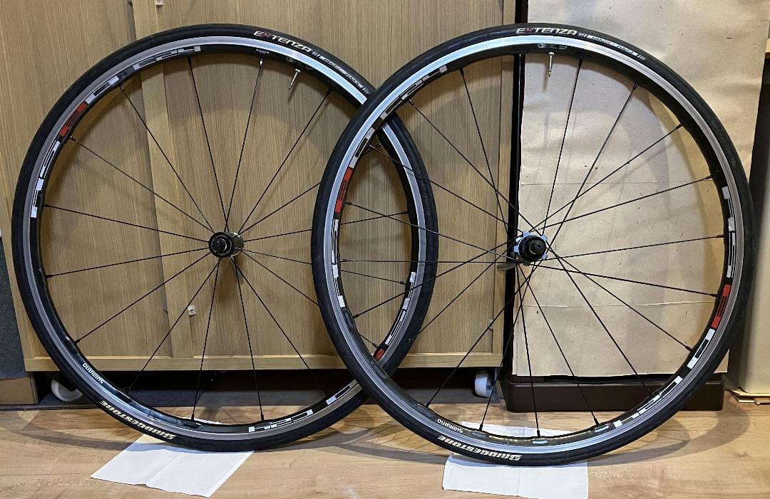 シマノ WH-RS80 C24 カーボンコンポジット軽量ホイール