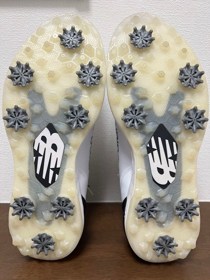 （ほぼ新品）ニューバランス UG2500B4 2024年モデル 27cm