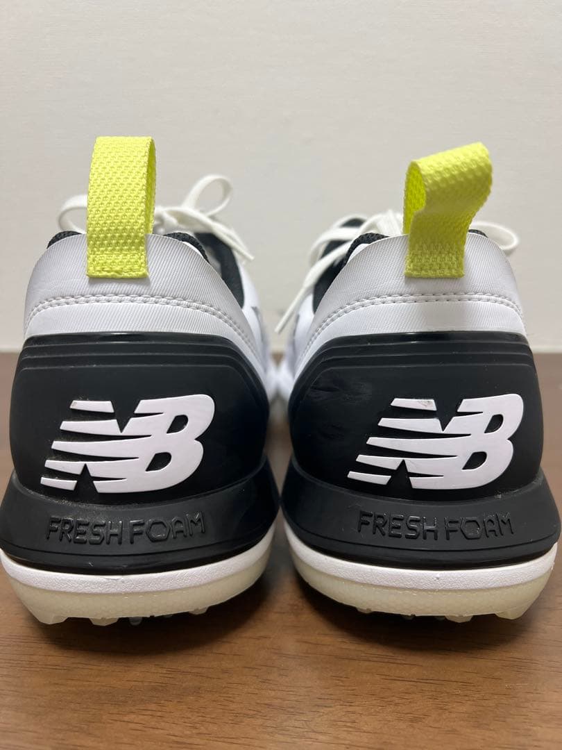 （ほぼ新品）ニューバランス UG2500B4 2024年モデル 27cm