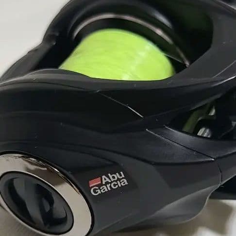 ABU Garciaベイトリール 　ROXANI　BF8　左巻き