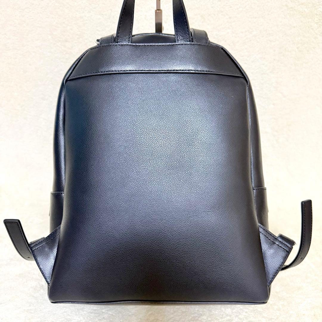 廃盤品 アニエスベー リュック レザー b.ロゴ プレート 黒 本革