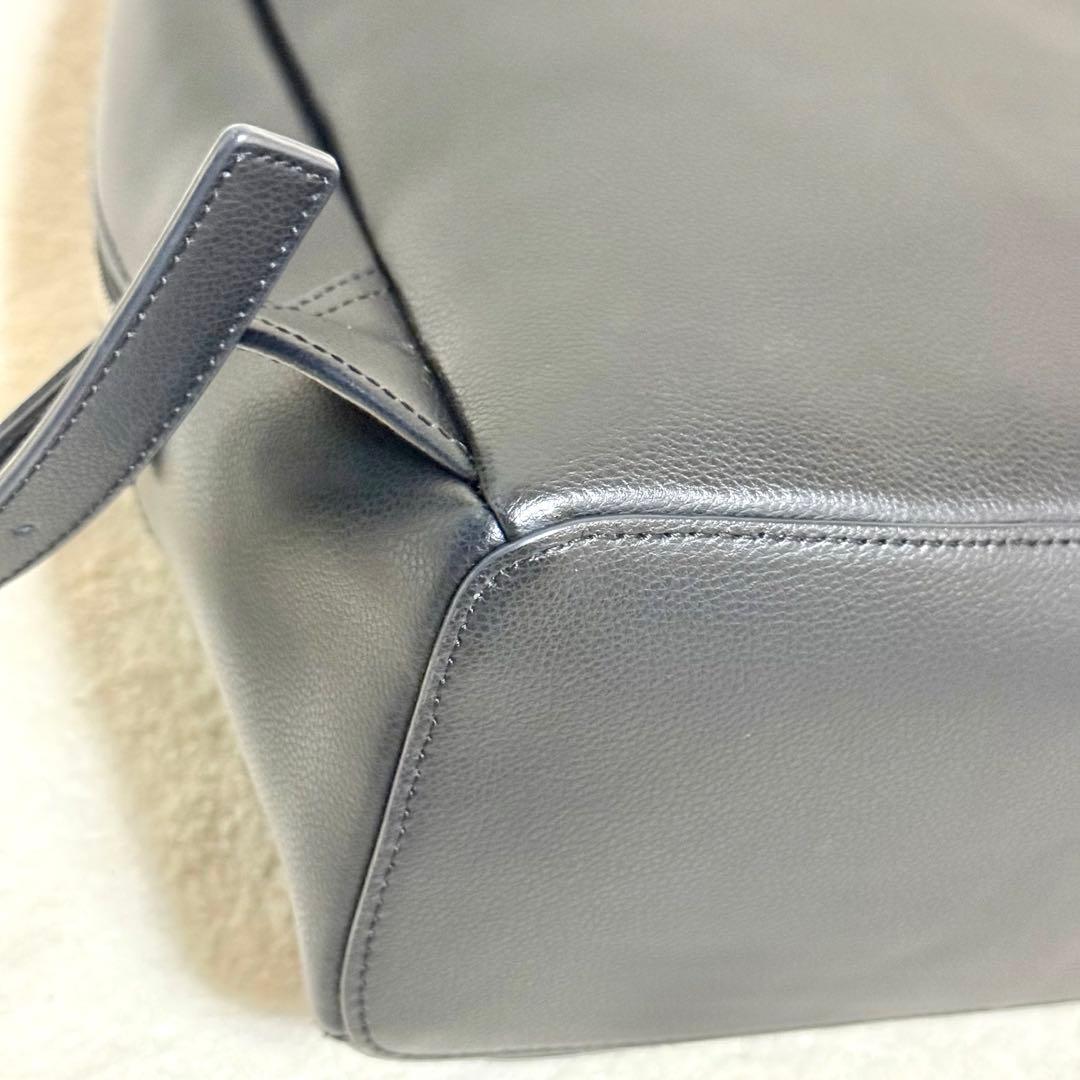 廃盤品 アニエスベー リュック レザー b.ロゴ プレート 黒 本革