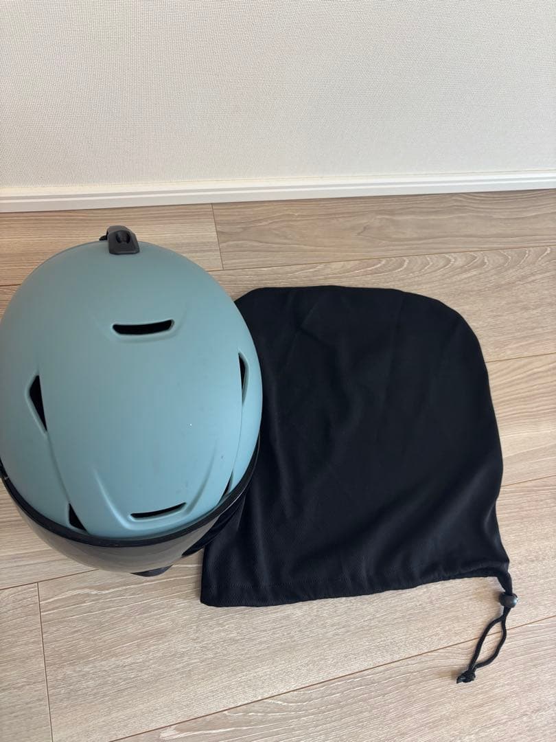 スキーウェアセット（ジャケット・パンツ・ヘルメット）　スノーボードウェア