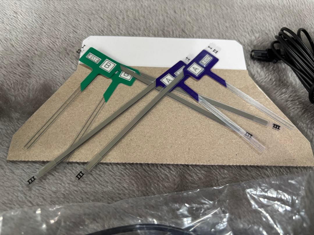 カロッツェリア AVIC-RZ811-D 美品　パイオニア　カーナビ