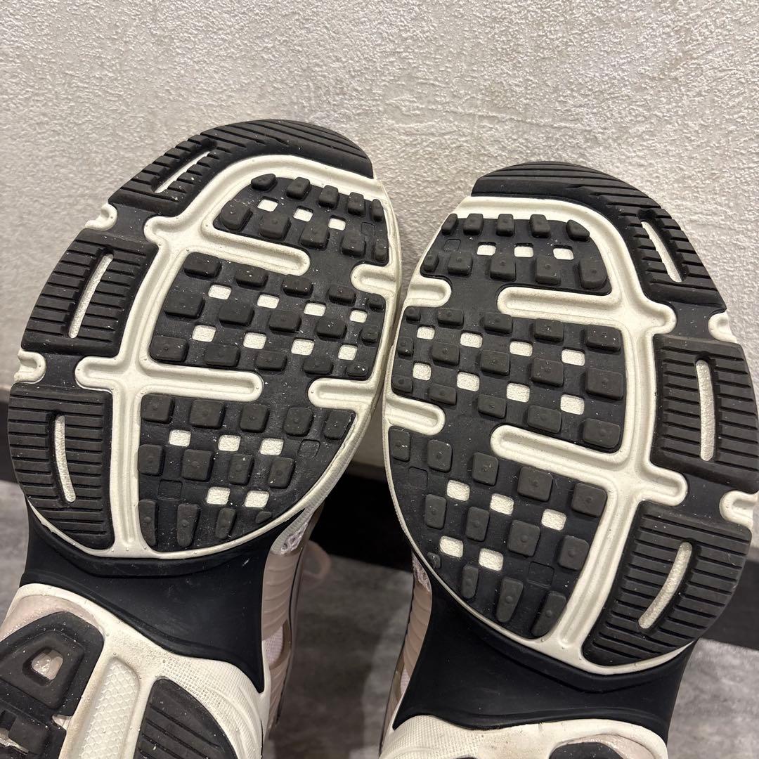 美品 NIKE FN6703-001 スモーキーピンク スニーカー 24.5cm