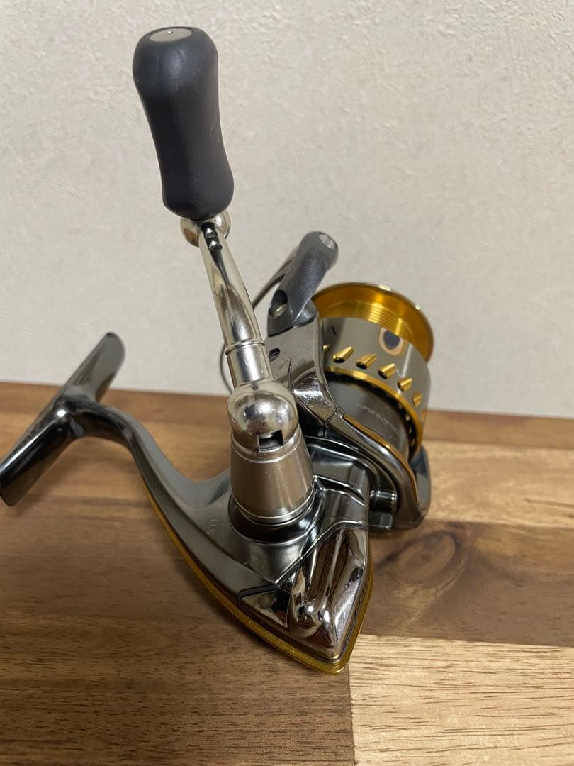 ＊＊最終値下げ＊＊動作好調！シマノ　04ステラ2000S スペアスプール２個付き