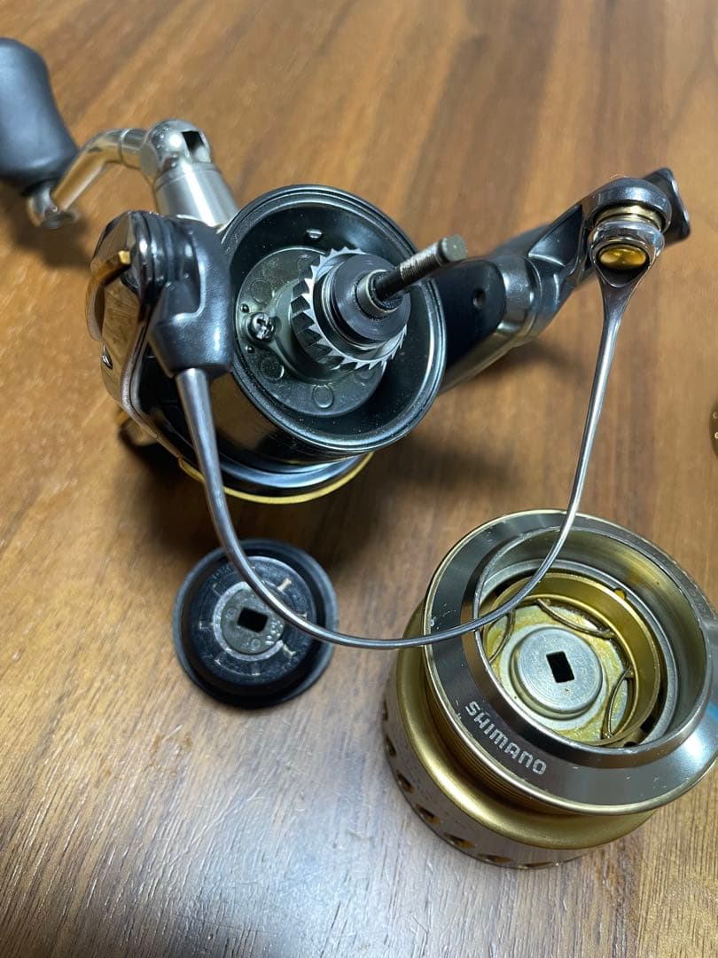 ＊＊最終値下げ＊＊動作好調！シマノ　04ステラ2000S スペアスプール２個付き