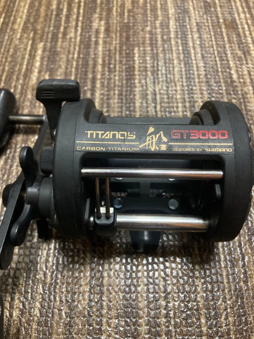 GT3000 チタノス 船 TITANOS シマノ SHIMANO リール 右