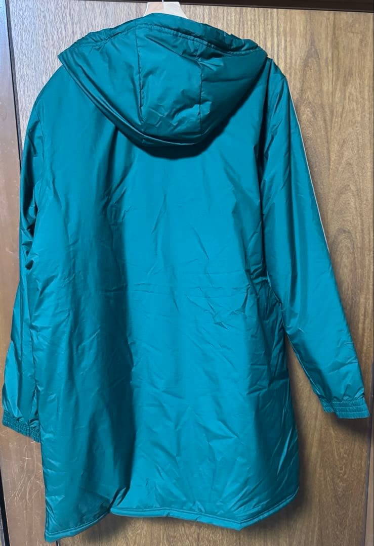 ラグビー　リーグワン　トヨタヴェルブリッツ　ウォームアップウェア フード付き