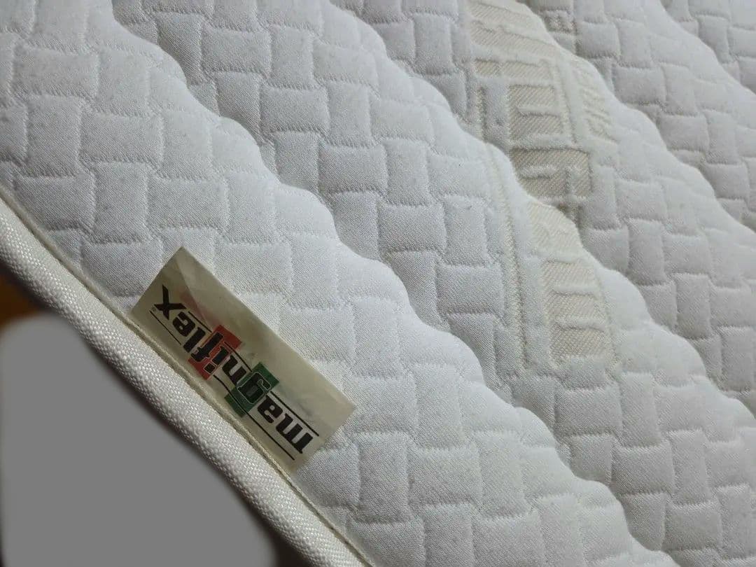 中古】マニフレックス、イタリア、シングルマットレス EU基準、髙反発