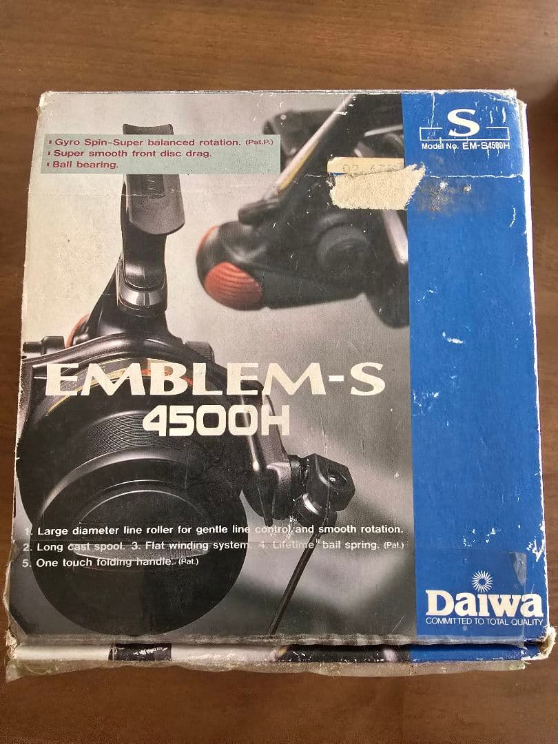 Daiwa EMBLEM-S 4500H スピンキャストリール　スピニングリール