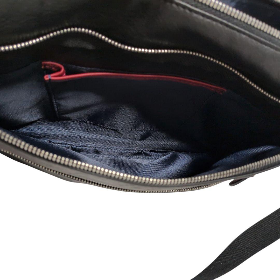 TAKEO KIKUCHI ソバージュ 本革 斜め掛けバッグ 黒 B5対応