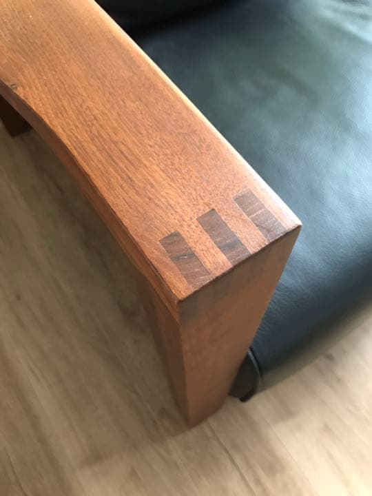 最終値下げ！高級本革　ソファ　無垢材ウォルナット　岩倉榮利　ロックストーン