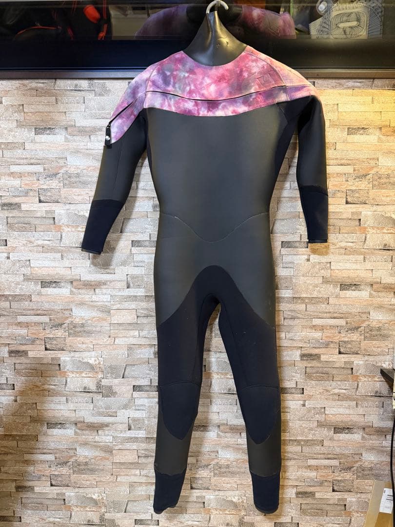 【再再値下げ】MENSセミドライウェットスーツ　5mm✖️3mm
