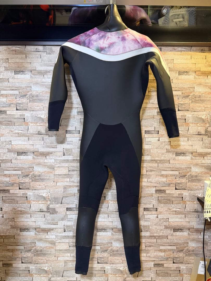 【再再値下げ】MENSセミドライウェットスーツ　5mm✖️3mm