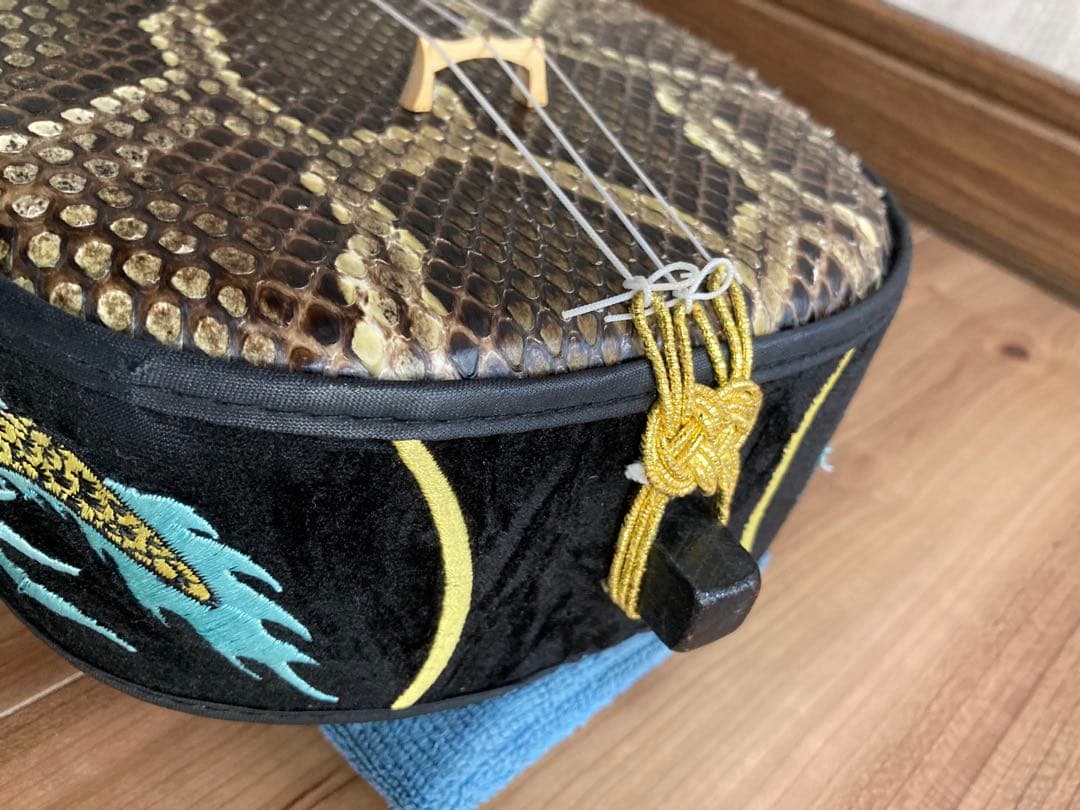 【登り竜ティーガ】沖縄三線✨本革強化張り✨訳あり