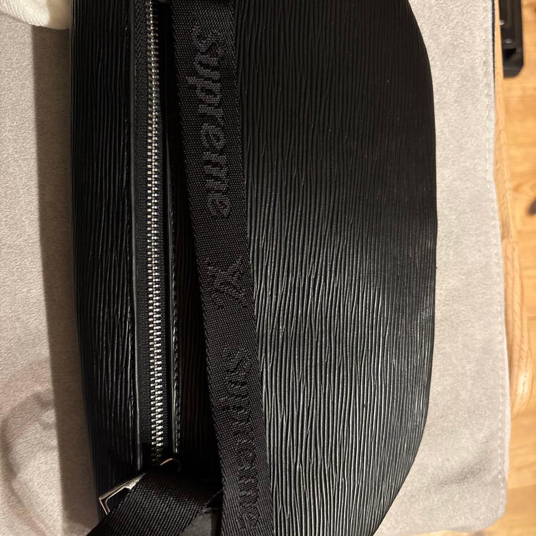 や*ま様 Supreme LOUIS VUITTONブラック バッグ