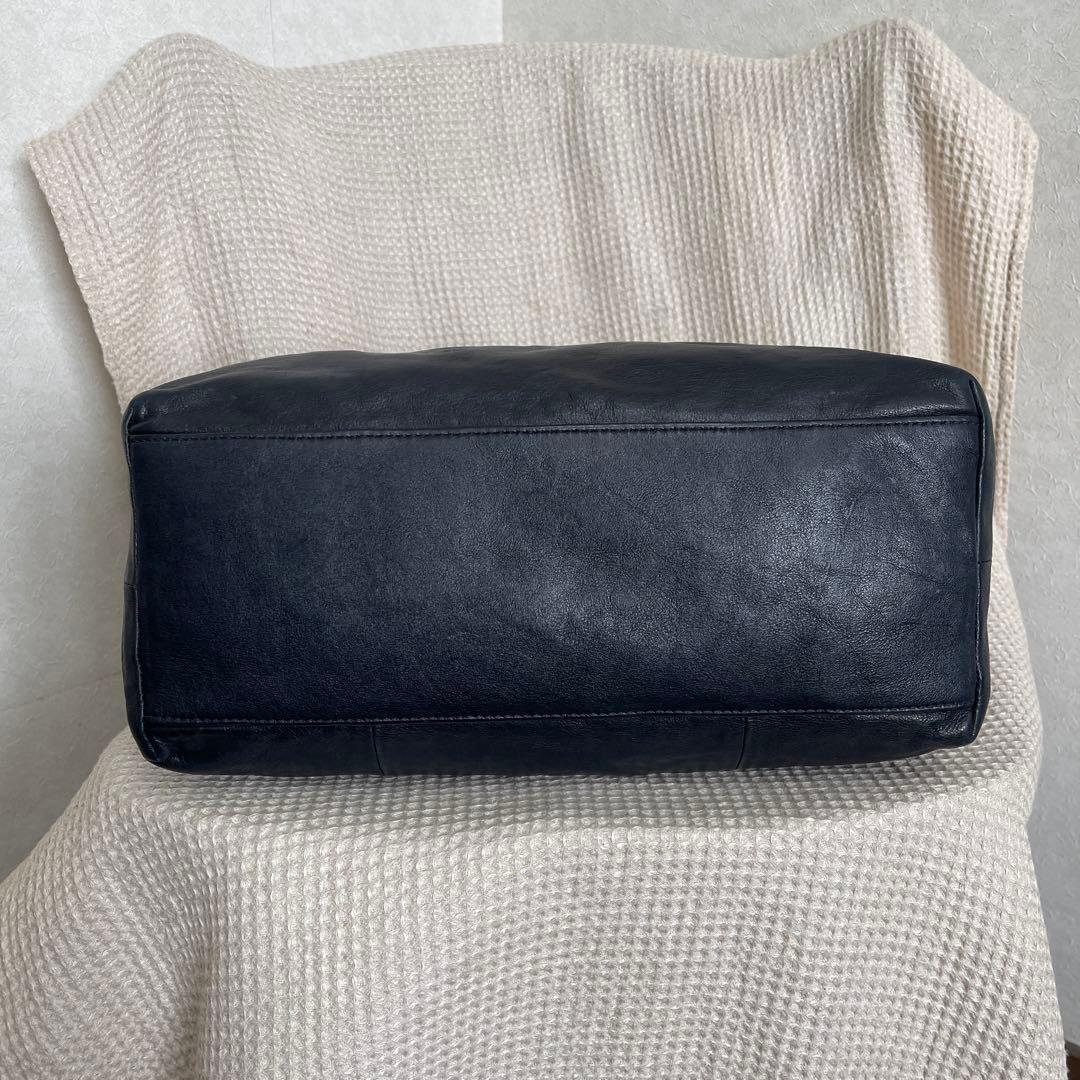 ◇ genten ゲンテン バッジョ2wayレザーショルダーバッグ ネイビー ◇