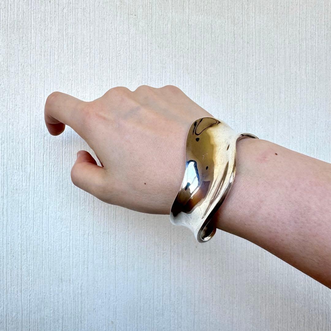 ヴィンテージ！Silver Wavy Cuff ブレスレット