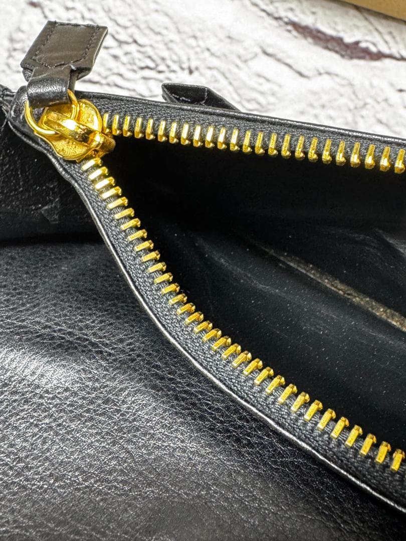 良品　VERSACE ポーチ 財布　ｗ7225-1212-①