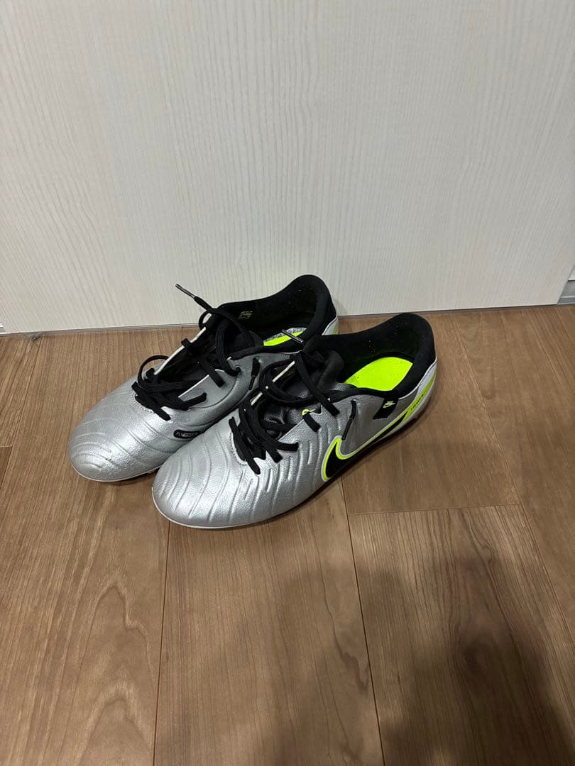 NIKE サッカースパイク　ティエンポレジェンド10 AG 26cm 　箱あり