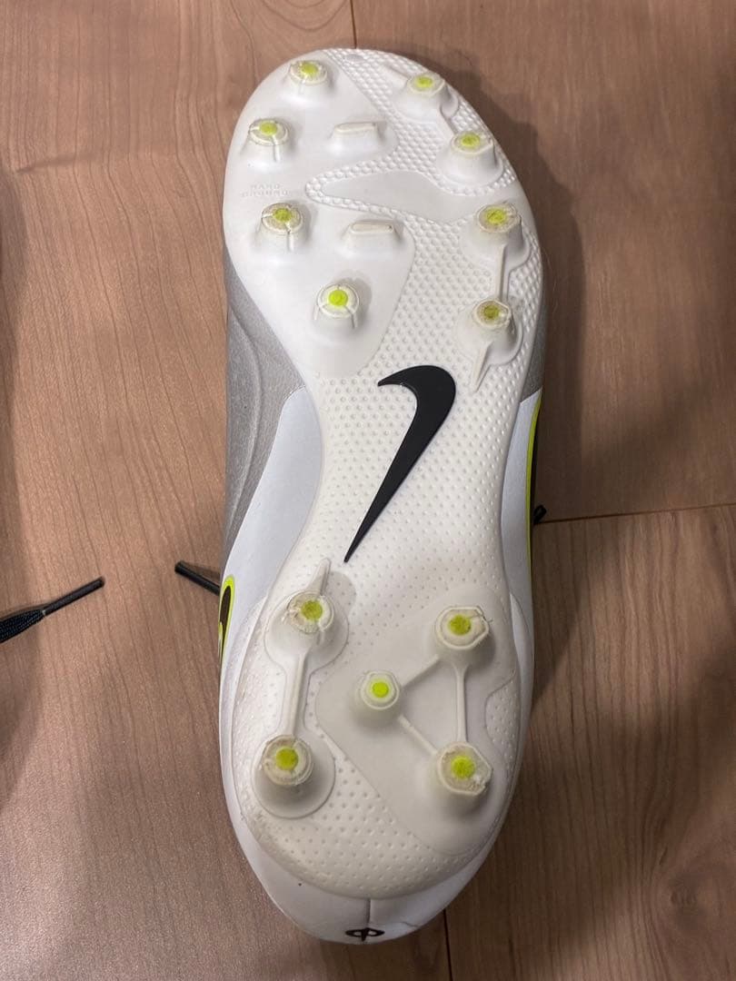 NIKE サッカースパイク　ティエンポレジェンド10 AG 26cm 　箱あり