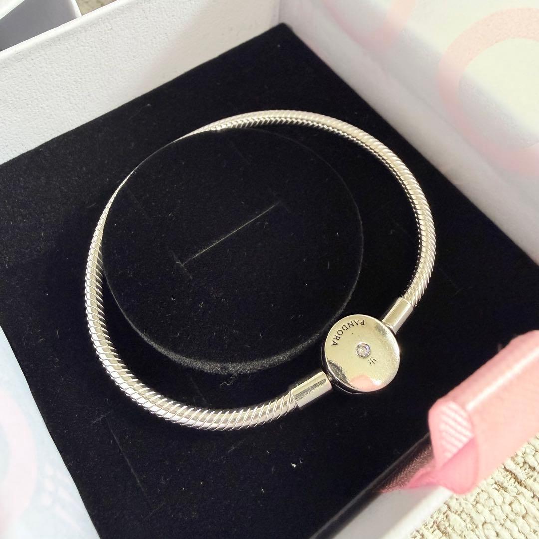 【正規品】PANDORA チャームブレスレット(18cm)