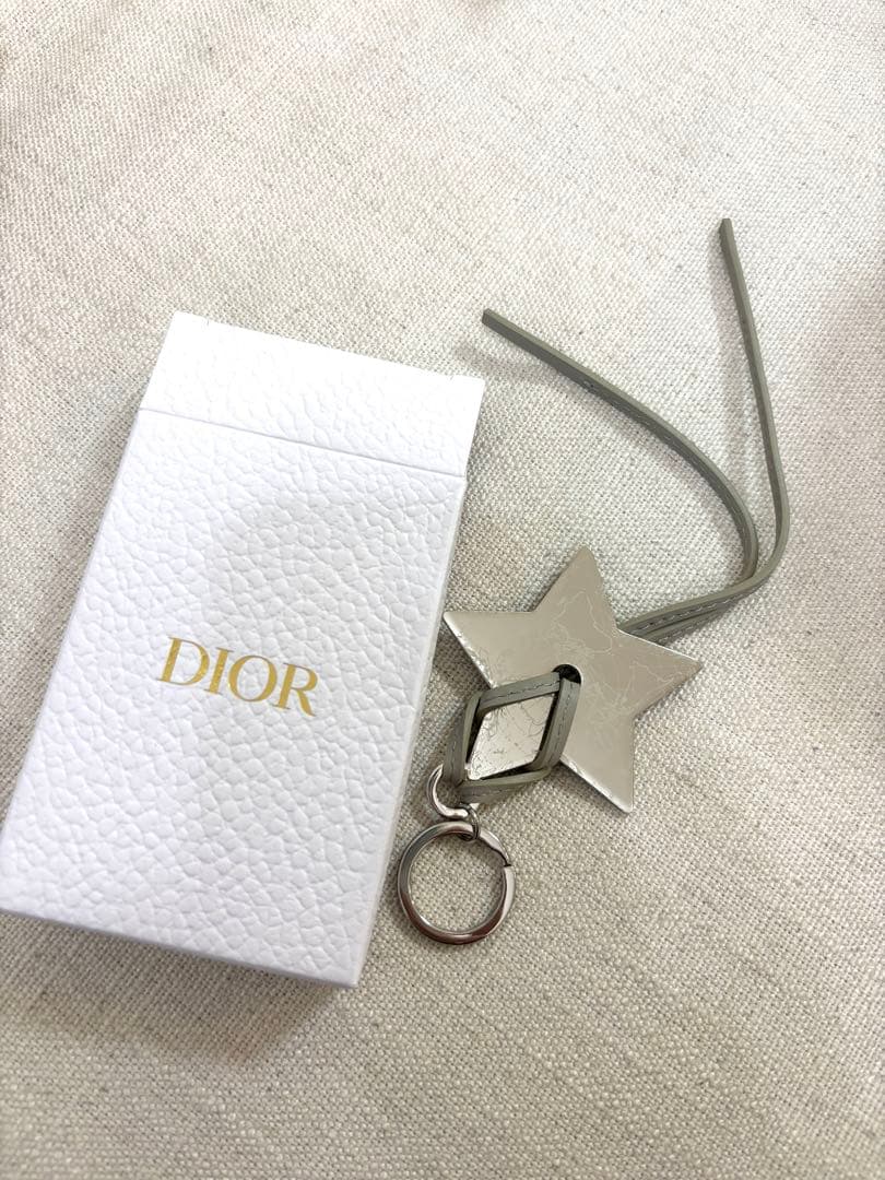 ディオール　プレステージホワイトルプロテクター　特別キーチャーム付き