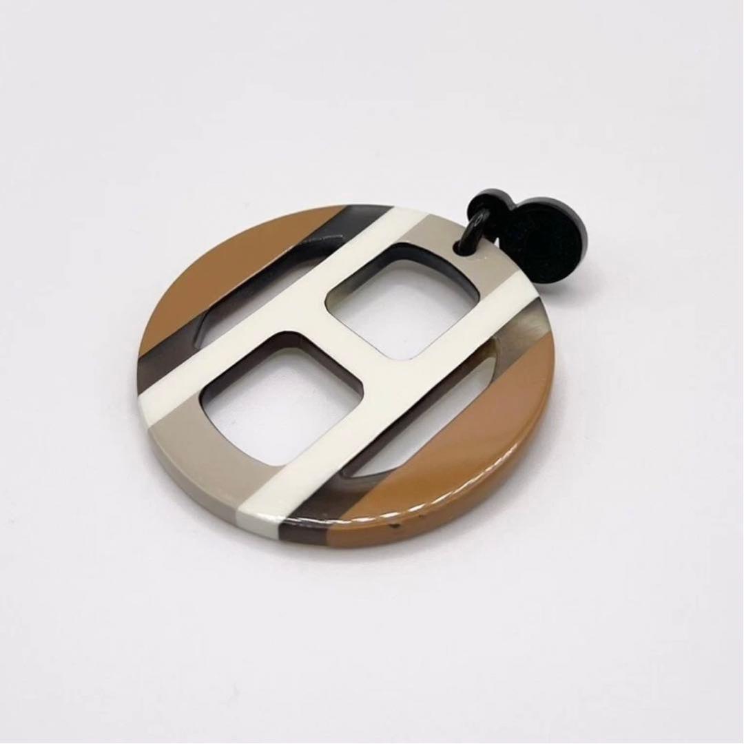 HERMES】Hエキップ ピアス (片耳用/シングル) バッファローホーン