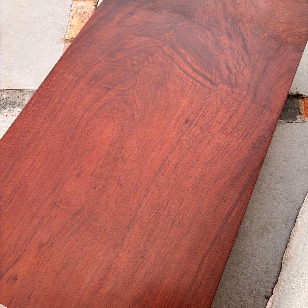 アンティーク 無垢材 一枚板センターテーブル 硬質で重厚な一枚板　ローテーブル