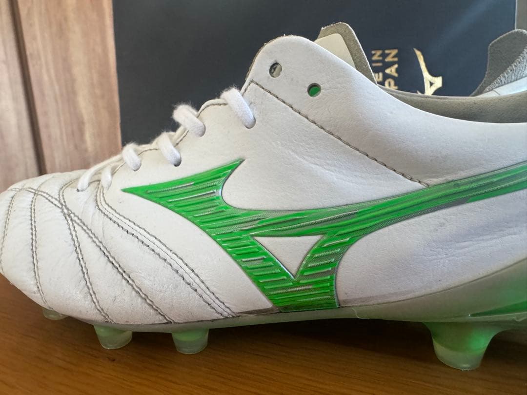 Mizuno サッカーシューズ プロフェッショナルモデル　モレリア　白緑　限定品