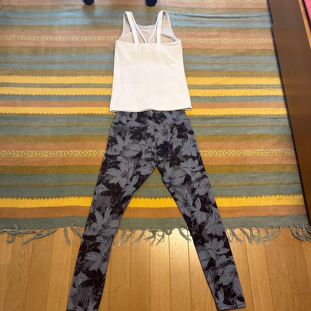 タンクトップ＆レギンスセット