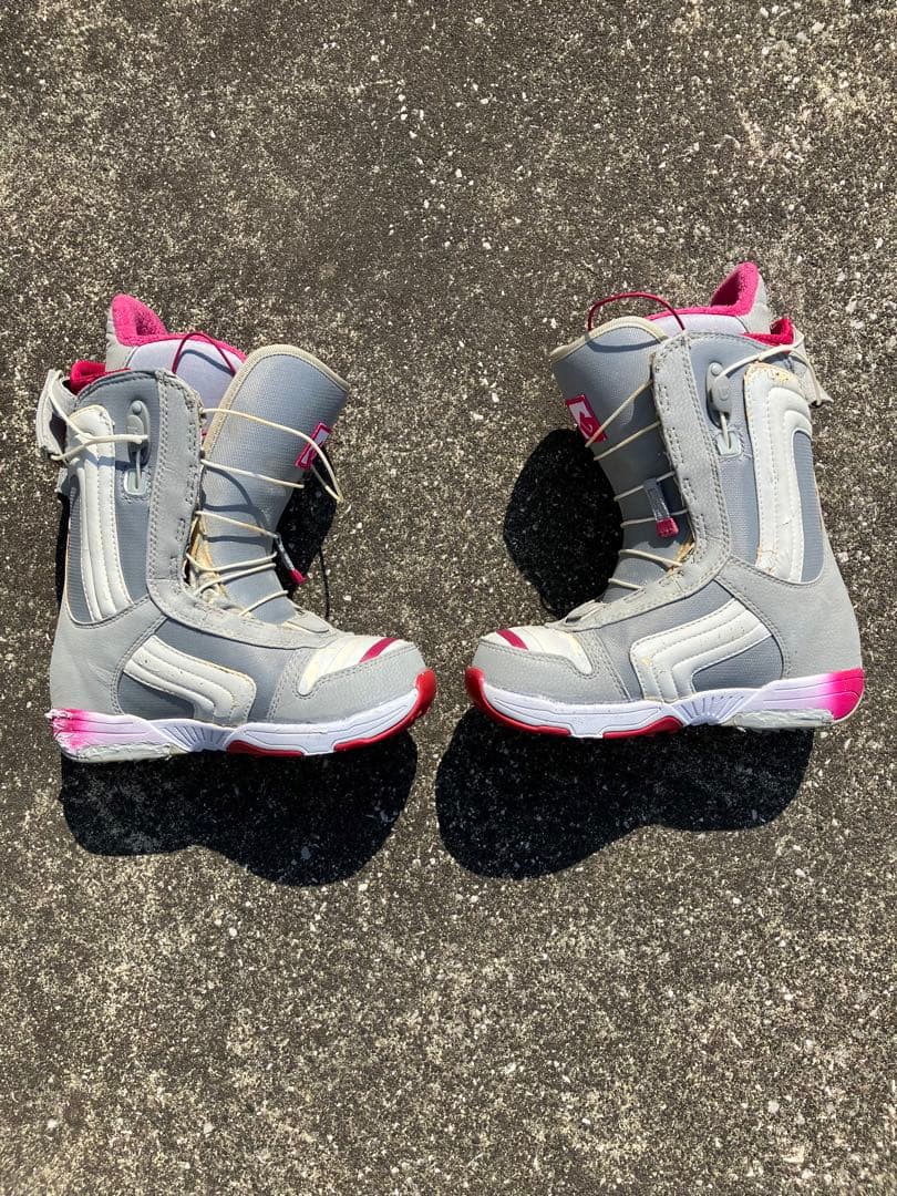 じーのSP UNITED 子供用バインディング&Burton 22㎝ブーツ