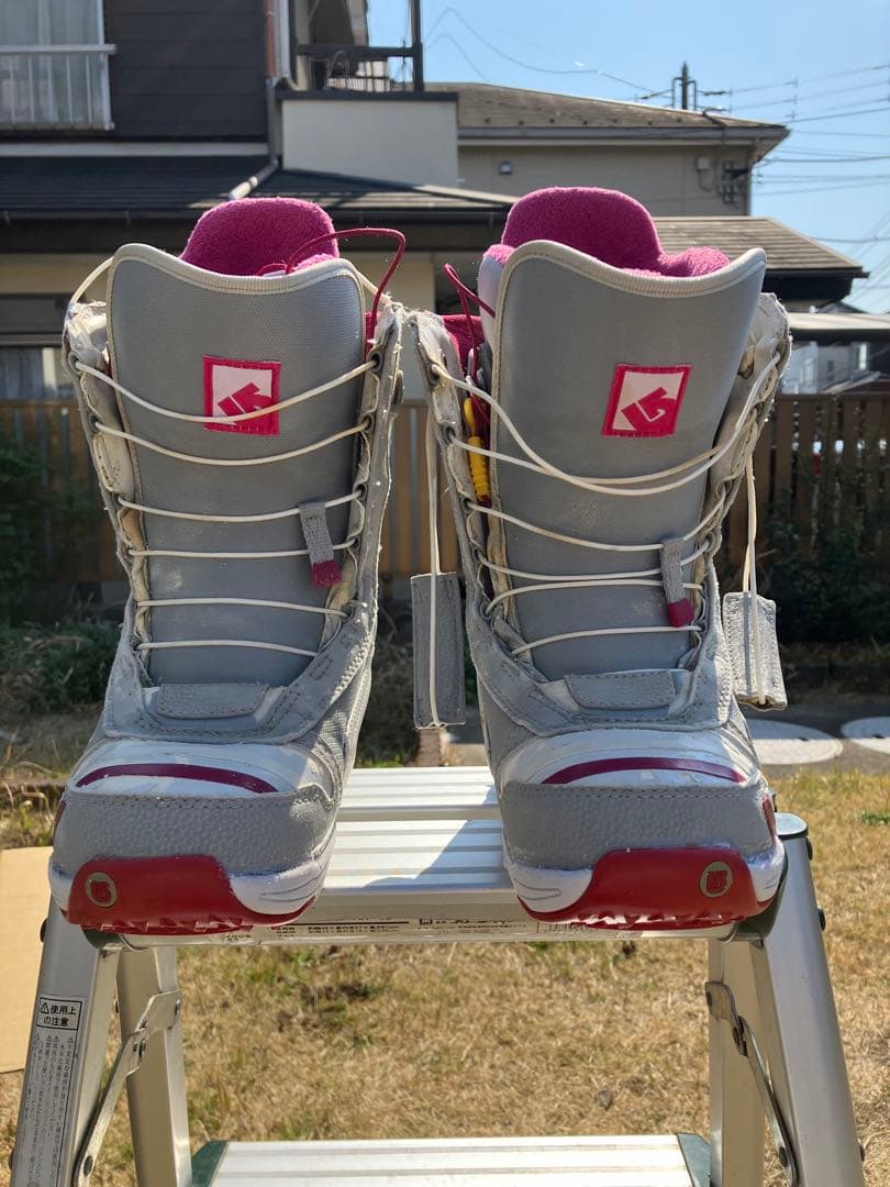 じーのSP UNITED 子供用バインディング&Burton 22㎝ブーツ