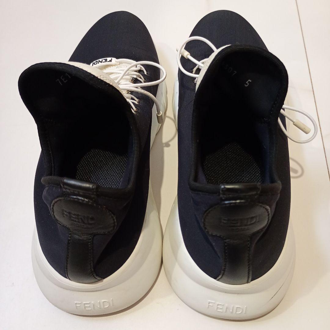 希少・美品】FENDI ローカットスニーカー 7E1307 ズッカ バイカラー