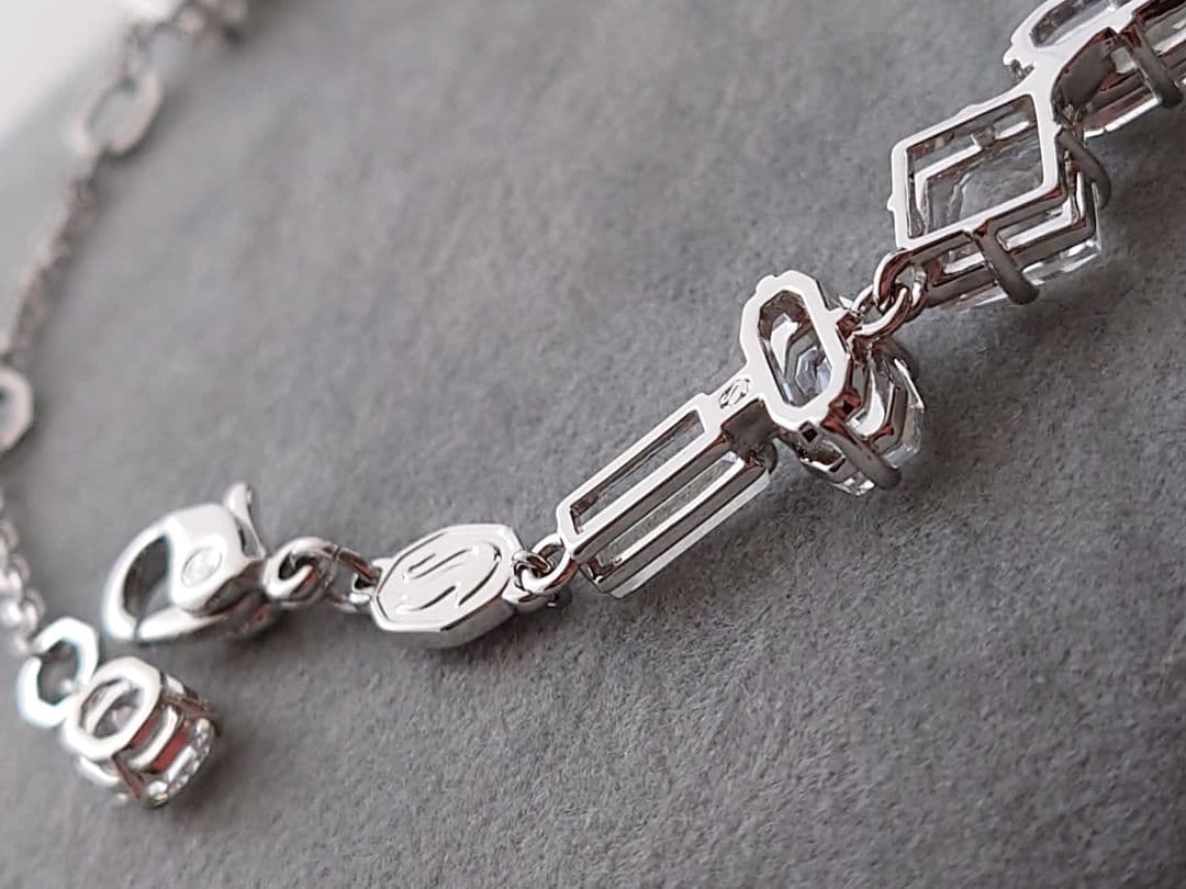 SWAROVSKI　Mesmera ミックスカット　ブレスレット